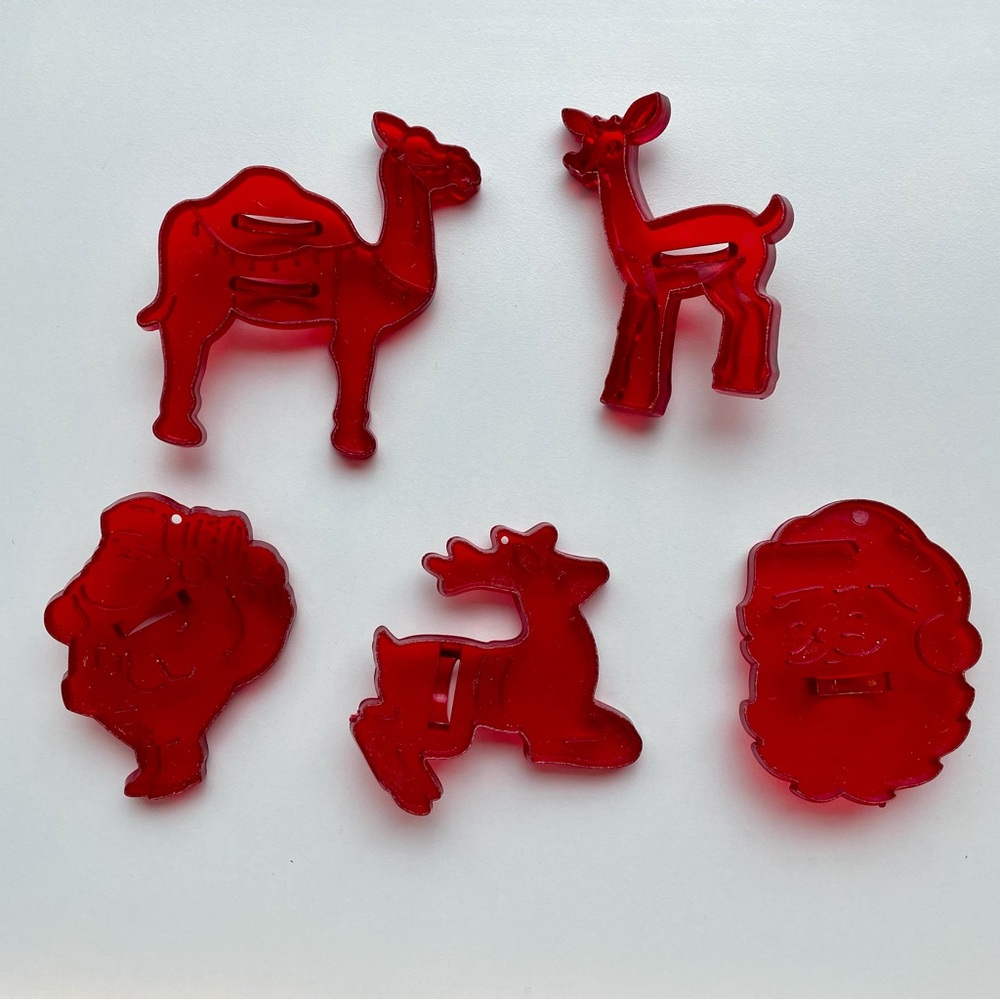 HRM Vintage Red Christmas Cookie Cutters Lot of 5: Santa x2 Reindeer x2 Camel